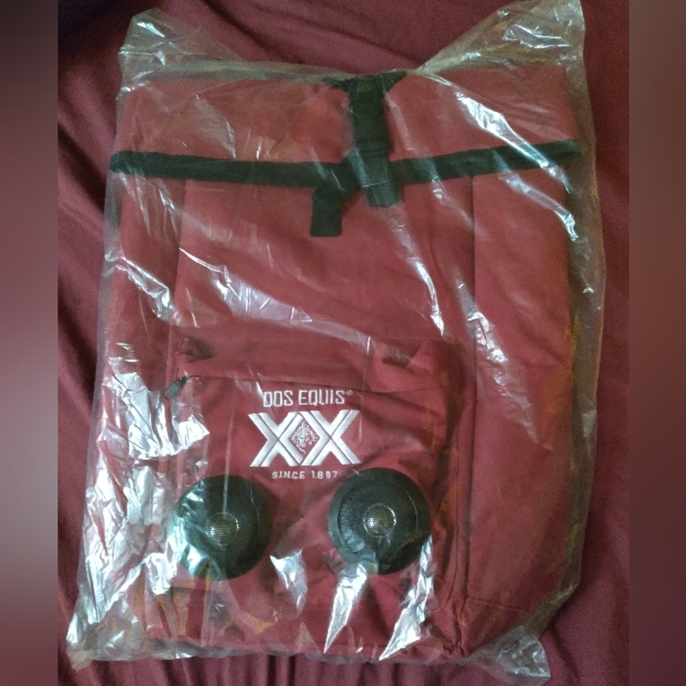 NWT Red Cooler Speaker Backpack Dos Equis Rare Promotional Camping